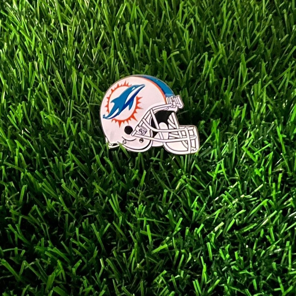 Miami Dolphins pin